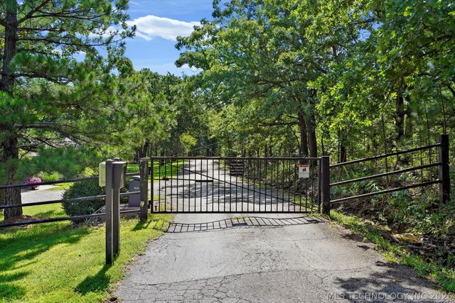 17331 S 174th Avenue E, Bixby, OK 74008
