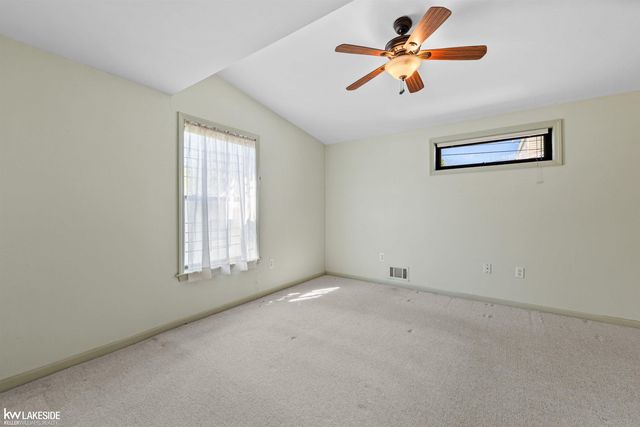 13696 Knox Avenue, Warren, MI 48089
