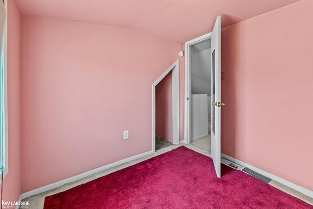 13696 Knox Avenue, Warren, MI 48089