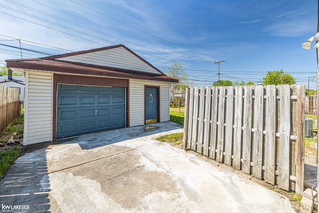 13696 Knox Avenue, Warren, MI 48089
