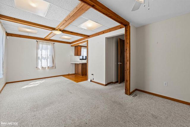 13696 Knox Avenue, Warren, MI 48089