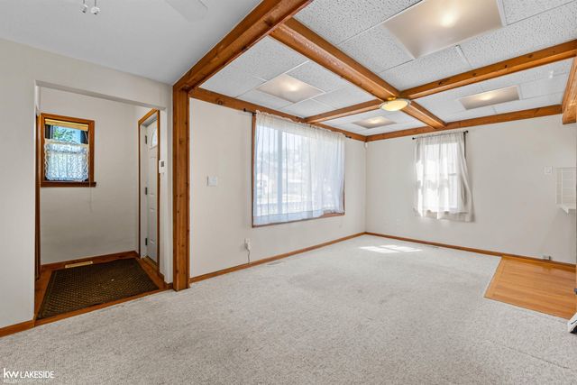 13696 Knox Avenue, Warren, MI 48089