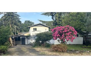395 N 11TH St, St Helens, OR 97051