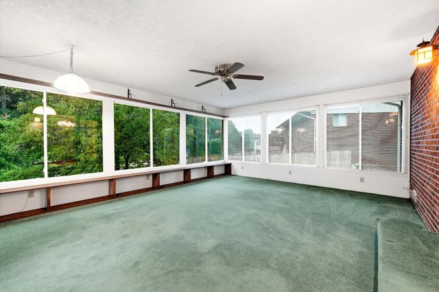 133 Larkspur Drive, Huntington, WV 25705