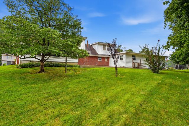 133 Larkspur Drive, Huntington, WV 25705