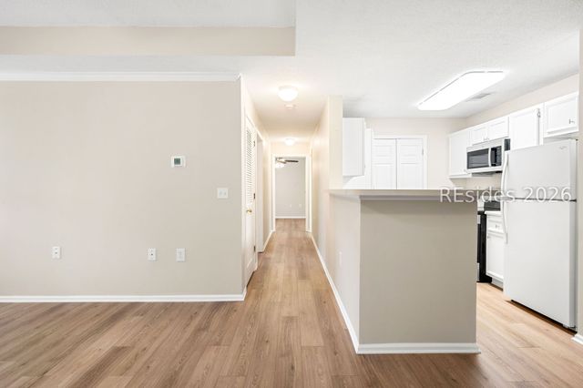 50 Pebble Beach Cv Apt B216, Bluffton, SC 29910