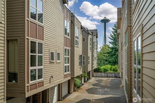 718 Nob Hill Avenue N #A, Seattle, WA 98109