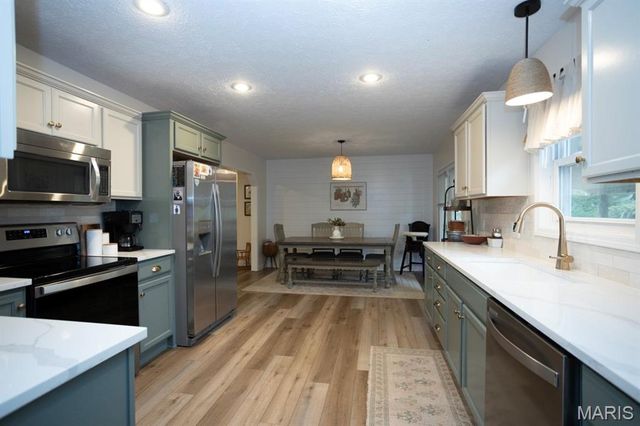 16375 Harmony Lane, St Robert, MO 65584