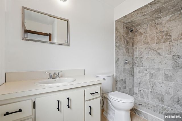 44 Williams Avenue, South Hackensack, NJ 07606