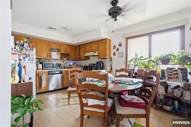 44 Williams Avenue, South Hackensack, NJ 07606