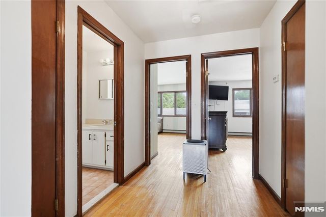 44 Williams Avenue, South Hackensack, NJ 07606