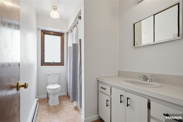 44 Williams Avenue, South Hackensack, NJ 07606