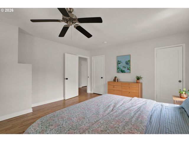 1865 VILLARD St, Eugene, OR 97403