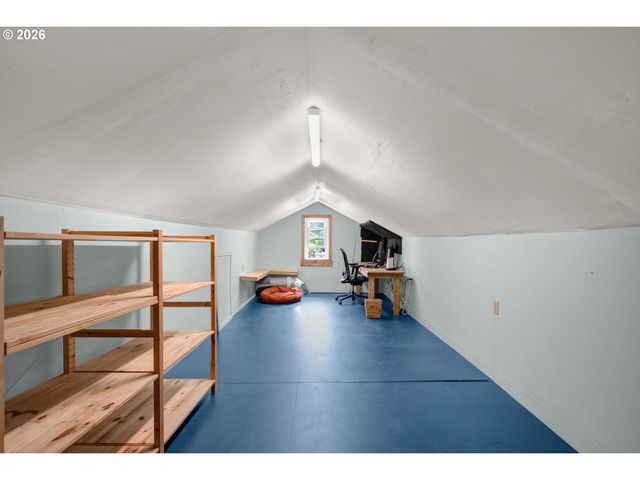1865 VILLARD St, Eugene, OR 97403