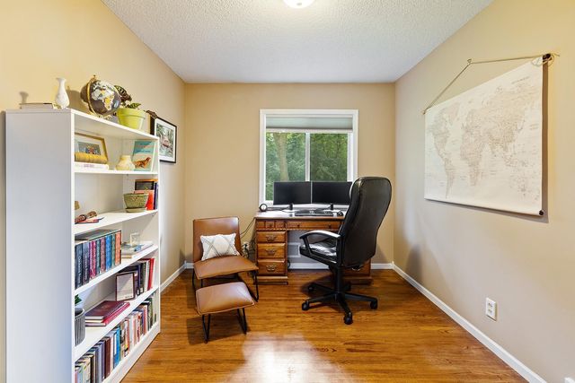 1515 Woodhill Road, Burnsville, MN 55337