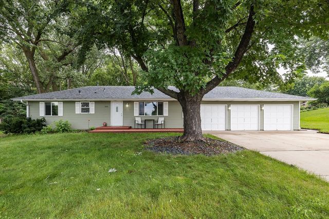 1515 Woodhill Road, Burnsville, MN 55337
