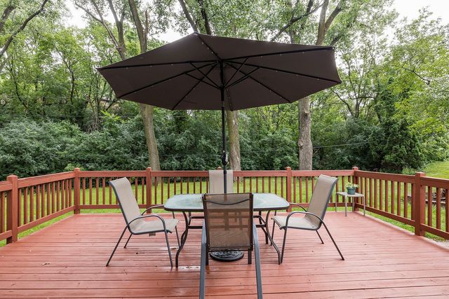 1515 Woodhill Road, Burnsville, MN 55337