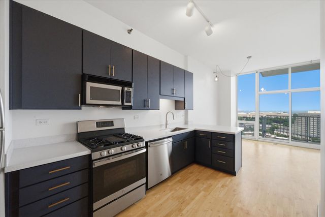 1600 S Indiana Avenue 1504, Chicago, IL 60616