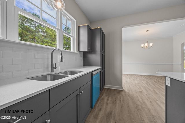 318 Purple Rain Court, Richlands, NC 28574