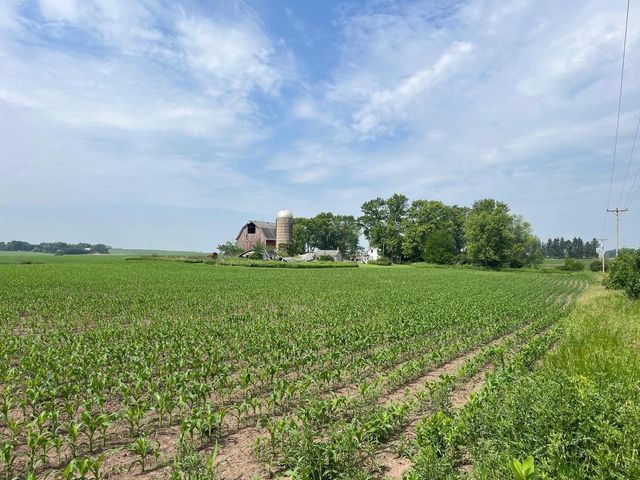 4923 Meek Road, Arlington, WI 53911