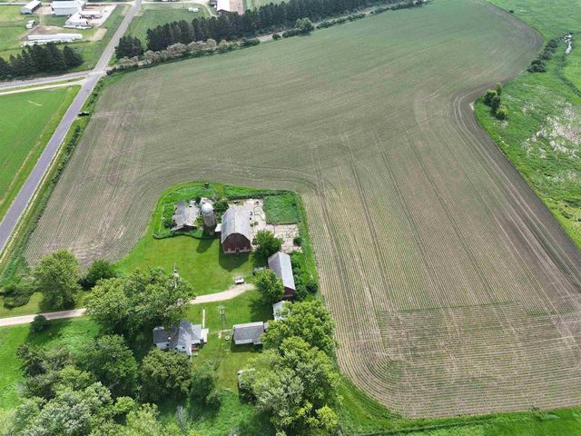4923 Meek Road, Arlington, WI 53911