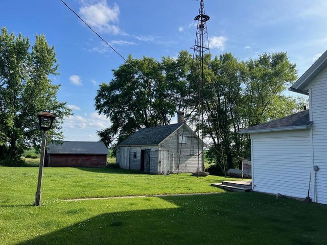4923 Meek Road, Arlington, WI 53911