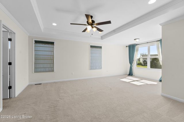 16212 Rockcrest View Ln, Louisville, KY 40245