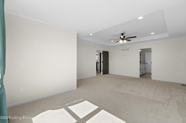 16212 Rockcrest View Ln, Louisville, KY 40245