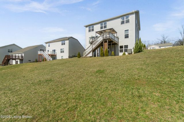 16212 Rockcrest View Ln, Louisville, KY 40245