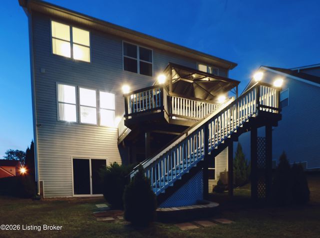 16212 Rockcrest View Ln, Louisville, KY 40245