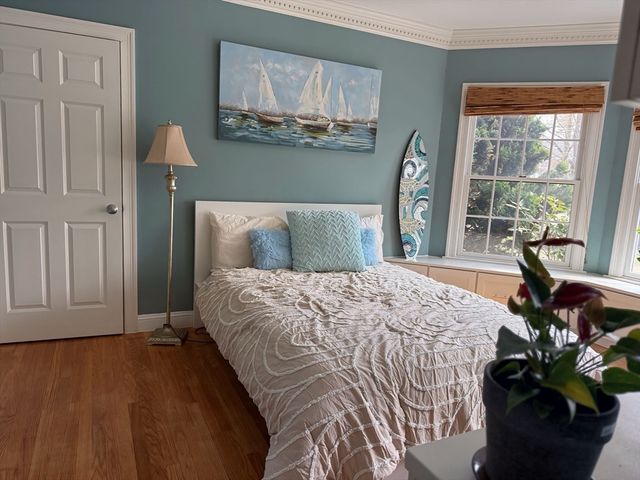 845 Emerson Gardens, Lexington, MA 02420