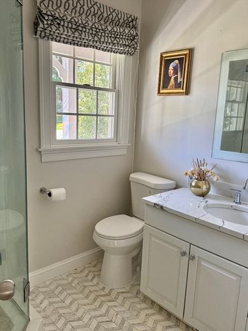 845 Emerson Gardens, Lexington, MA 02420