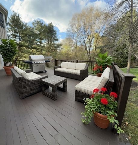 845 Emerson Gardens, Lexington, MA 02420