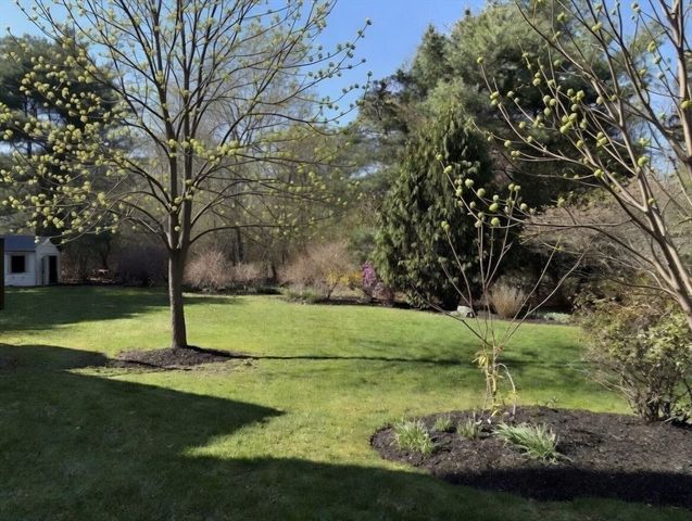 845 Emerson Gardens, Lexington, MA 02420