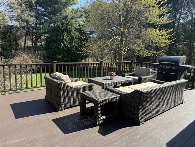 845 Emerson Gardens, Lexington, MA 02420