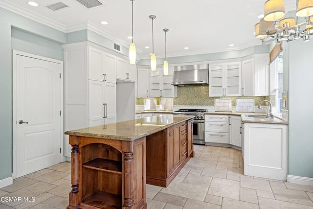 3881 Timberridge Road, Moorpark, CA 93021