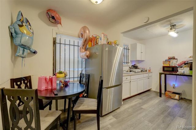 19161 Meyers Road, Detroit, MI 48235