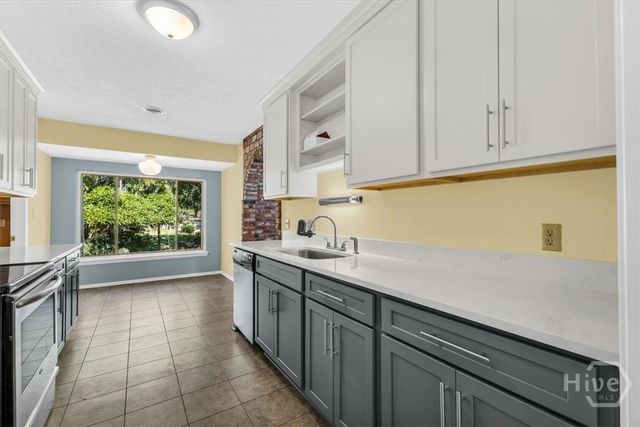 13208 Spanish Moss Road, Savannah, GA 31419
