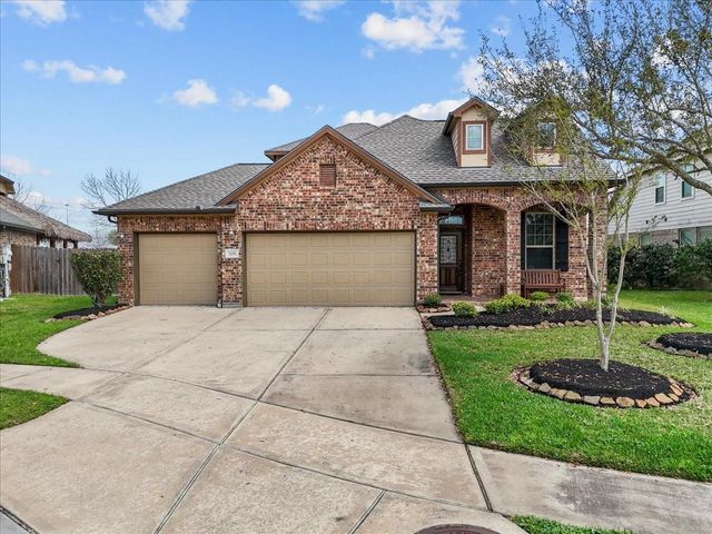 205 Bailey Brook Lane, Dickinson, TX 77573