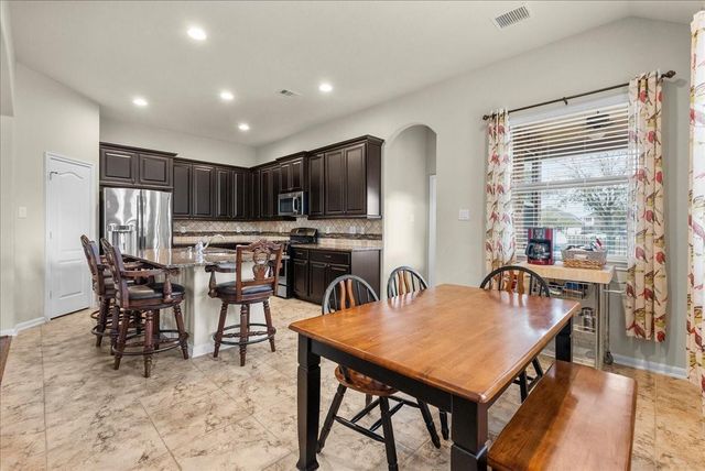 205 Bailey Brook Lane, Dickinson, TX 77573