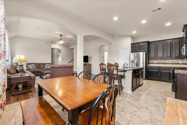 205 Bailey Brook Lane, Dickinson, TX 77573