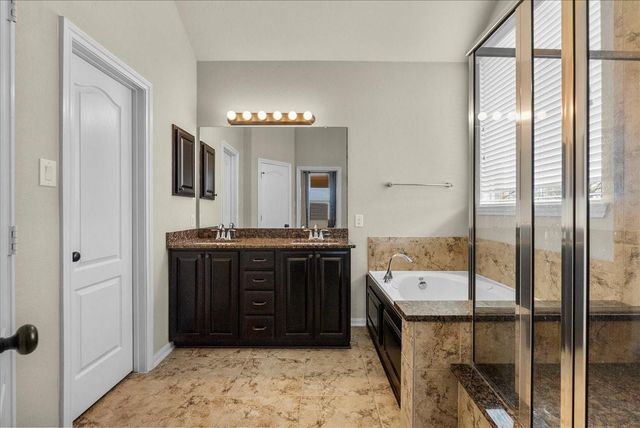 205 Bailey Brook Lane, Dickinson, TX 77573