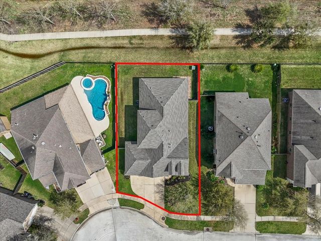 205 Bailey Brook Lane, Dickinson, TX 77573