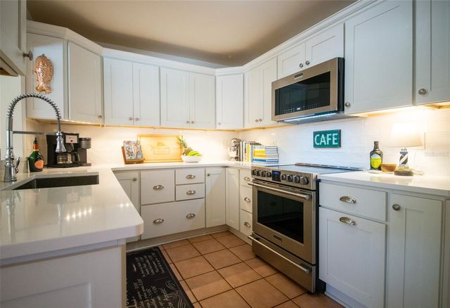 108 26TH STREET NW, Bradenton, FL 34205