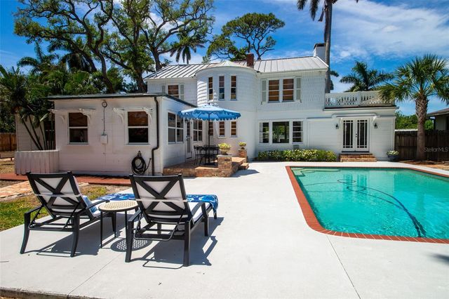 108 26TH STREET NW, Bradenton, FL 34205