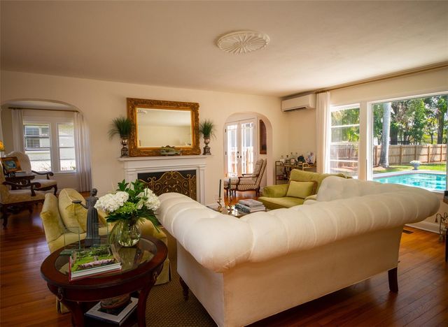 108 26TH STREET NW, Bradenton, FL 34205