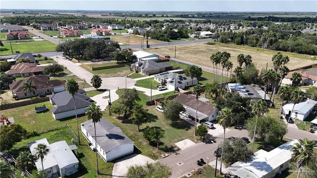 406 Illinois Circle, La Feria, TX 78559