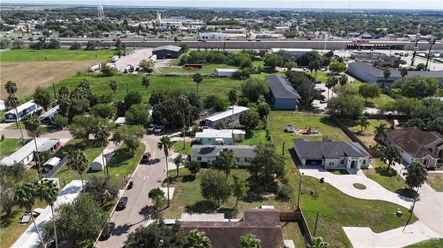 406 Illinois Circle, La Feria, TX 78559