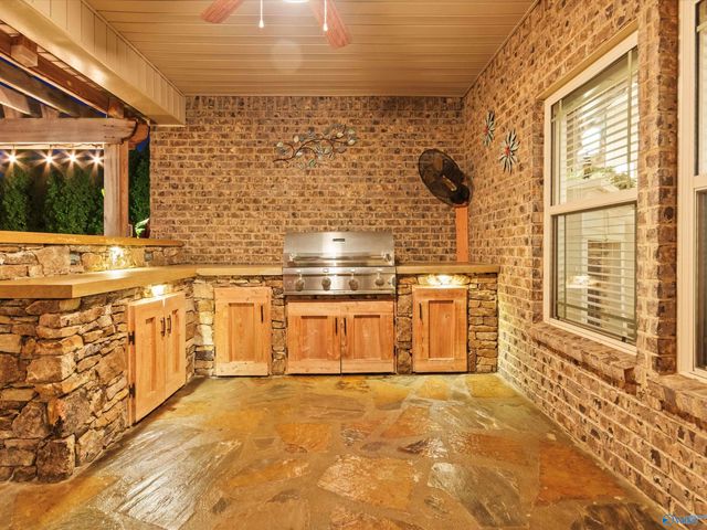 2936 Magnolia Park Drive, Owens Cross Roads, AL 35763