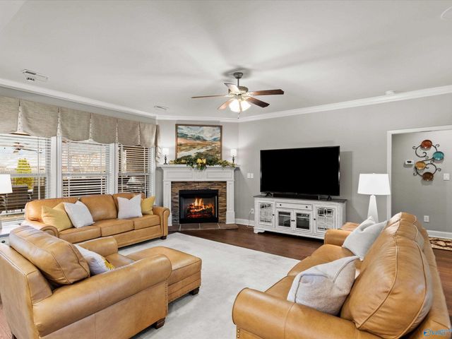 2936 Magnolia Park Drive, Owens Cross Roads, AL 35763